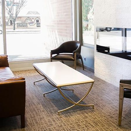 YYC Executive Suites By Roseman - Alura מראה חיצוני תמונה