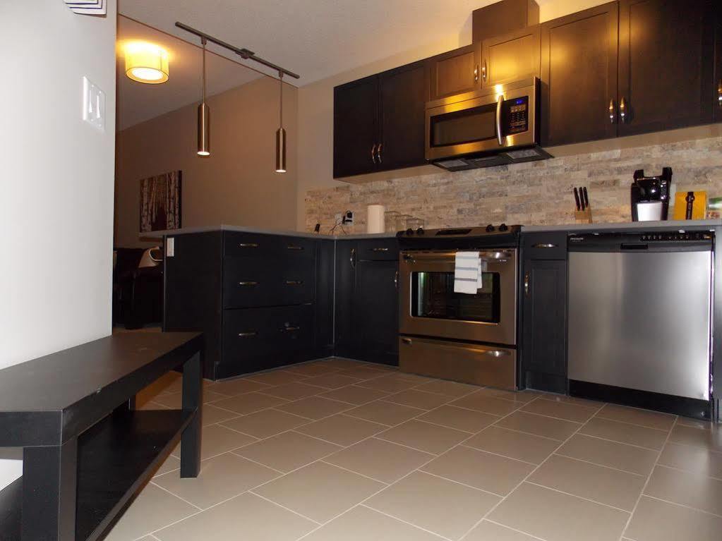 YYC Executive Suites By Roseman - Alura מראה חיצוני תמונה