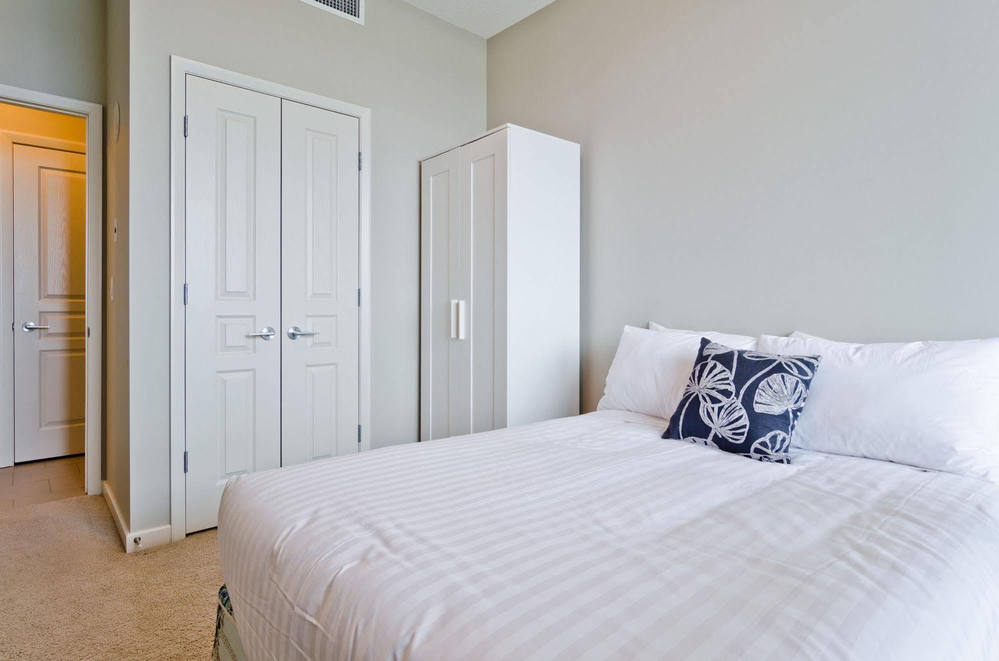 YYC Executive Suites By Roseman - Alura מראה חיצוני תמונה